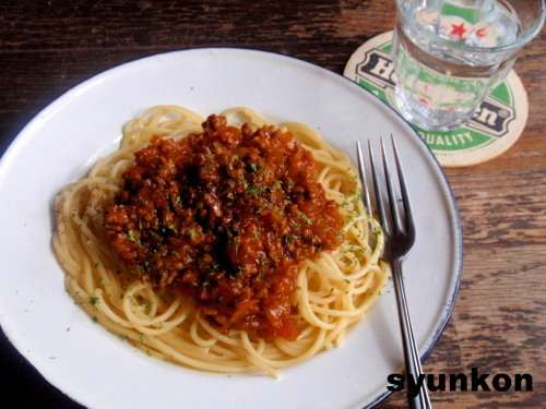 【簡単！！！カフェパスタ】最小限の材料でミートソースのスパゲッティ | 山本ゆりオフィシャルブログ「含み笑いのカフェごはん『syunkon』」Powered by Ameba