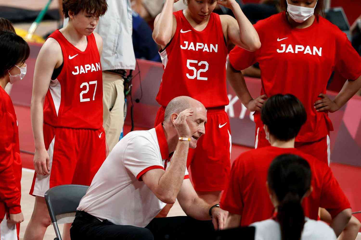 女子バスケ・ホーバス監督退任か「米国の家族のもとで体を休めたい」意向（日刊スポーツ） - Yahoo!ニュース