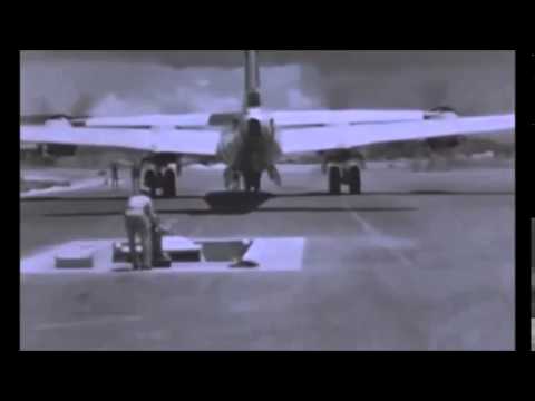 原子爆弾の運搬から長崎市に投下までの映像 - YouTube