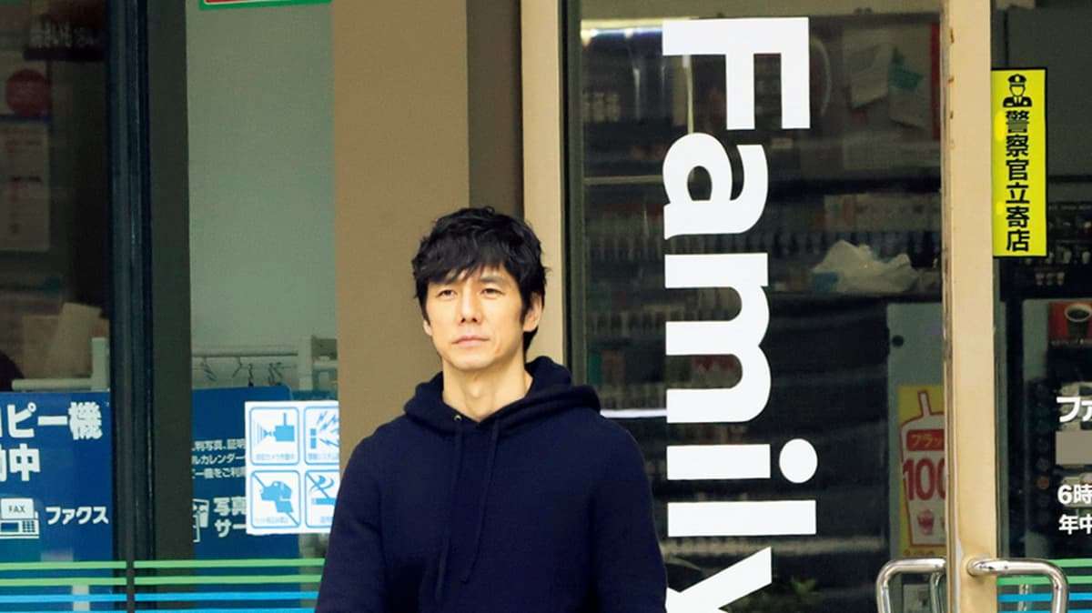 西島秀俊　変装もせず「コンビニでお買い物」で女性客二度見 | FRIDAYデジタル