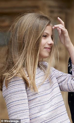 「わぁ、素敵!」スペイン王女姉妹のリンクコーデにときめきが止まらない!