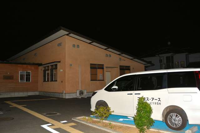 障害者施設の送迎車内で男性死亡　降ろし忘れで熱中症か：朝日新聞デジタル