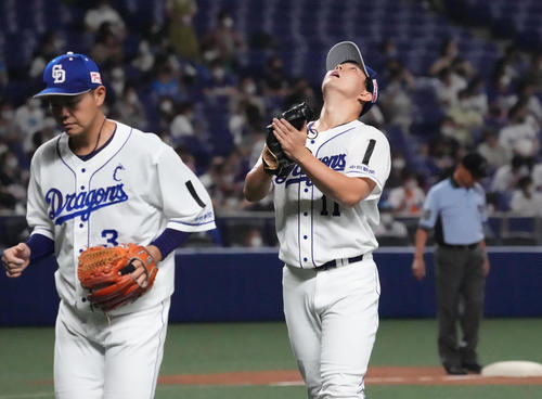 中日小笠原「お兄ちゃん」木下雄介さんへ惜別の０封「本当なら僕の後に」 - プロ野球 : 日刊スポーツ