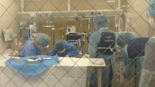 基礎疾患なし重症20代女性に人工肺装着 若い世代の重症化深刻に