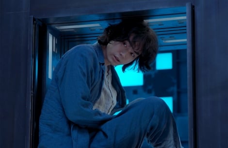 映画『CUBE 一度入ったら最後』謎の立方体に閉じ込められた人たちの場面写真解禁