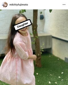 藤本美貴、6歳誕生日の長女が「美少女感がすごい」「目元を隠していても美人」と話題