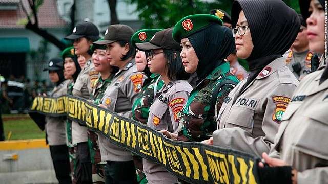 インドネシア陸軍が女性新兵の「純潔検査」廃止示唆 WHOも人権侵害と批判