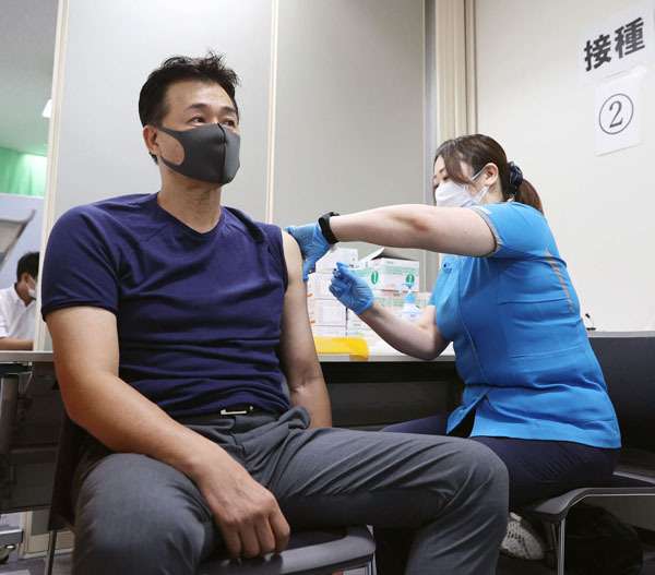 コロナワクチン接種後1週間は激しい運動をしてはいけない 国内外で心臓障害の報告が（日刊ゲンダイDIGITAL） - Yahoo!ニュース