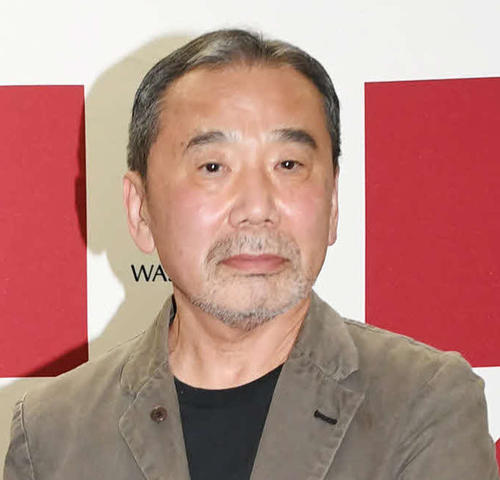 村上春樹氏、菅首相を痛烈批判「聞く耳持たないけど、目だけは良いのかも」 - 社会 : 日刊スポーツ