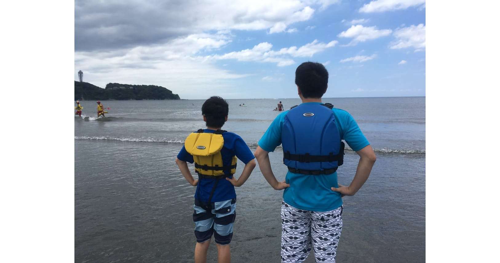 浮輪より安全快適、海川遊びにライフジャケットの薦め｜NIKKEI STYLE
