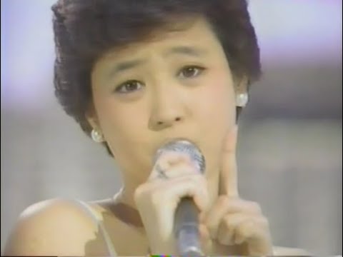松田聖子 下がり眉毛が愛おしかった頃の聖子さん！「渚のバルコニー」1982年 - YouTube