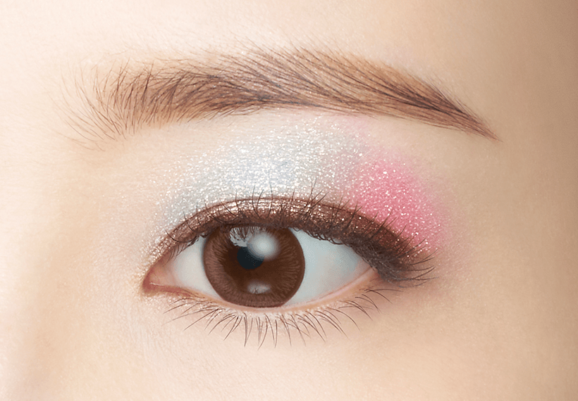 カラフルなアイメイクが見たい！