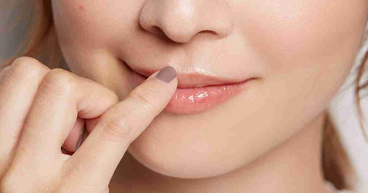 「マスクギャップ」の解消にニッチな“人中短縮メイク”はトレンドとなるか？ | WWDJAPAN