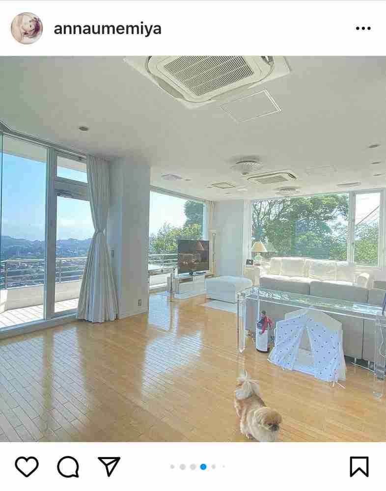 梅宮アンナ「真鶴の家」オーシャンビューの絶景リビング公開 ファンため息「リゾートホテルのよう」