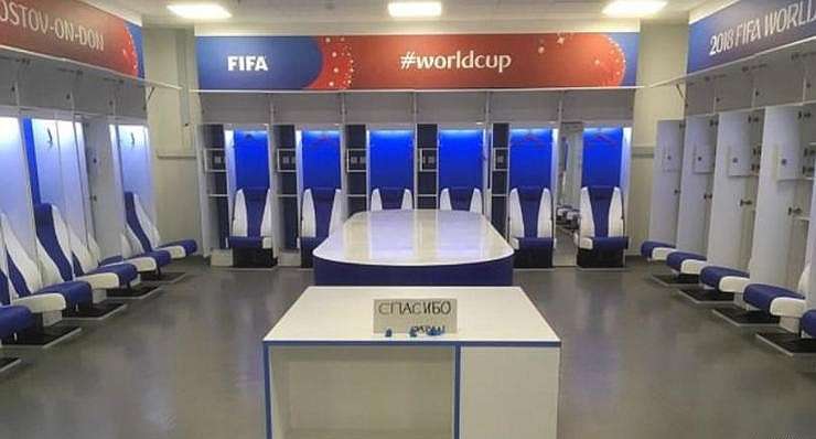 「永遠に称えられるべき振る舞い」英誌が日本代表“伝説のロッカールーム”をロシアW杯10大名場面に選定！ | サッカーダイジェストWeb