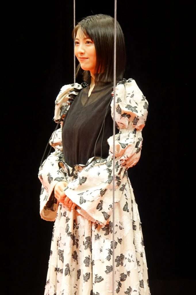 女優の舞台挨拶衣装を貼るトピPart5