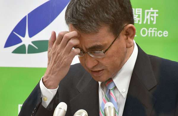 【新型コロナウイルス】河野担当相「ワクチンだけでは難しい」と白旗！ デルタ株“ブレークスルー感染”の猛威｜日刊ゲンダイDIGITAL