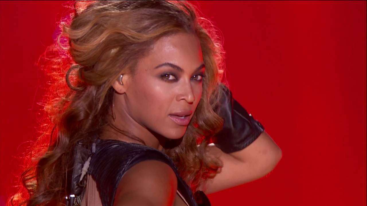 Beyoncé - Super Bowl [4K Quality 2160p] - YouTube