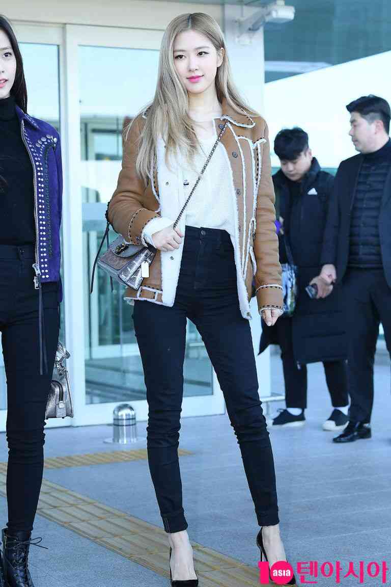 骨格ウェーブの秋・冬服