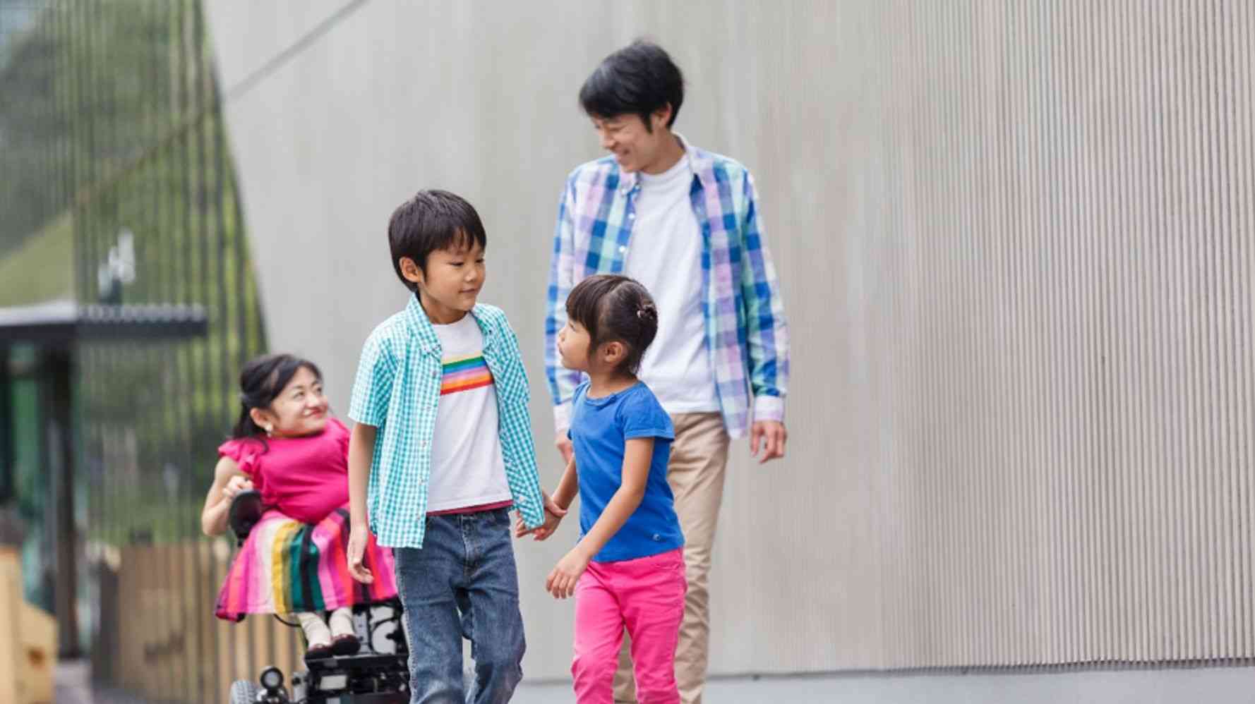 外では優しいのに家では不機嫌な夫。「フキハラ」には声をあげて、夫婦で話し合おう。 | HuffPost