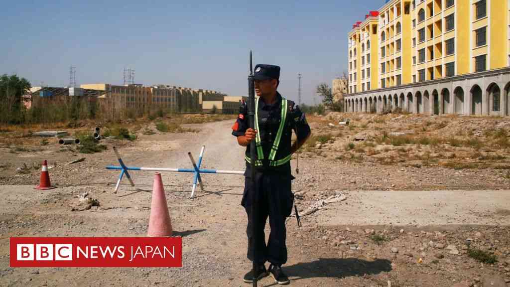 米国務長官、中国はウイグル族を「集団虐殺」と非難 - BBCニュース