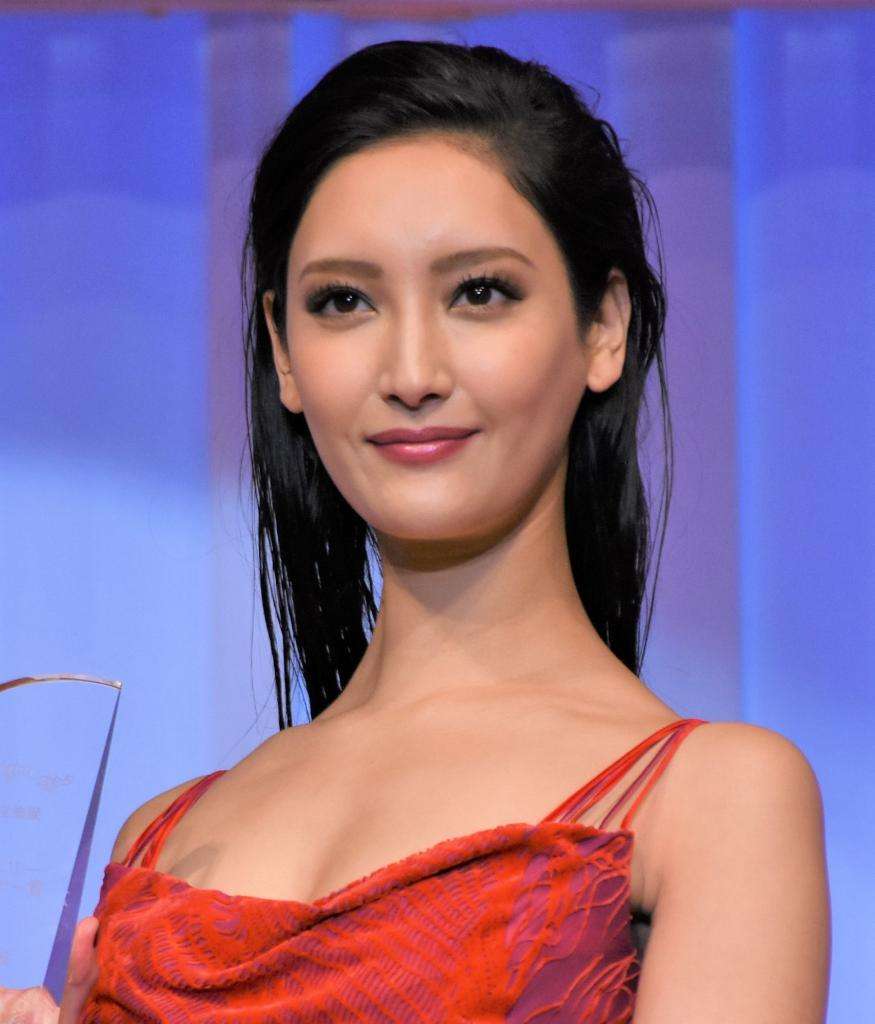 菜々緒のシングルマザー役がドハマり！？ 悪女から頼れる女性へと変貌した「心境の変化」とは (1/2) 〈dot.〉｜AERA dot. (アエラドット) 