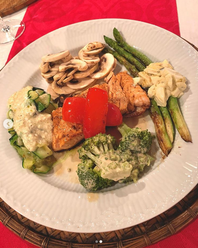 夏木マリ　おしゃれな“おうちご飯”披露に「レストランかと思いました」「美味しそう！」