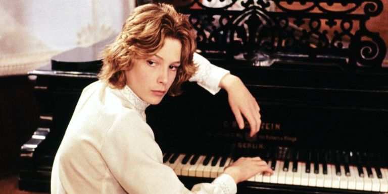 大人たちに性的に消費された“世界一美しい少年”～『ベニスに死す』ビョルン・アンドレセン | 毒家族に生まれて | カルチャー | ELLE ［エル デジタル］　