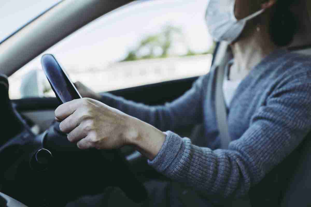 「私、間違ってますか？」隣県の老親の様子見に“コソコソ帰省”した主婦の葛藤