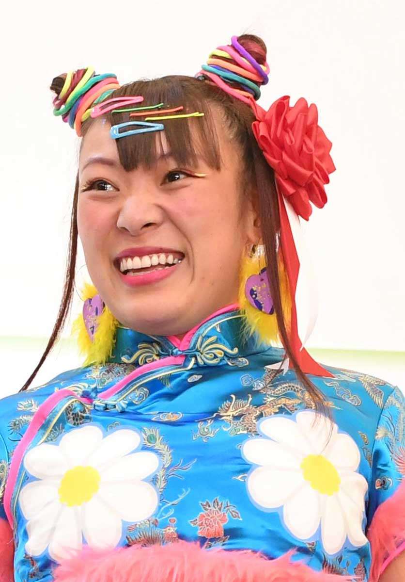 フワちゃん突然の〝年齢非公表〟「みんな知ってるのに…今さら、なんで？」の事情