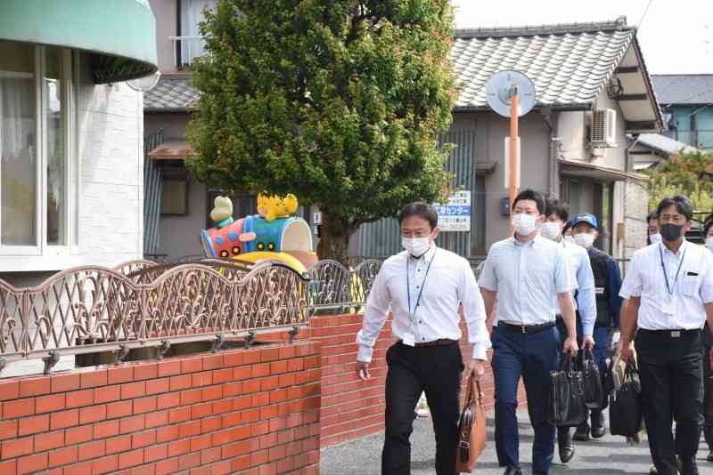 送迎バス5歳児死亡　県警、保育園を家宅捜索　業過致死容疑で（毎日新聞） - Yahoo!ニュース