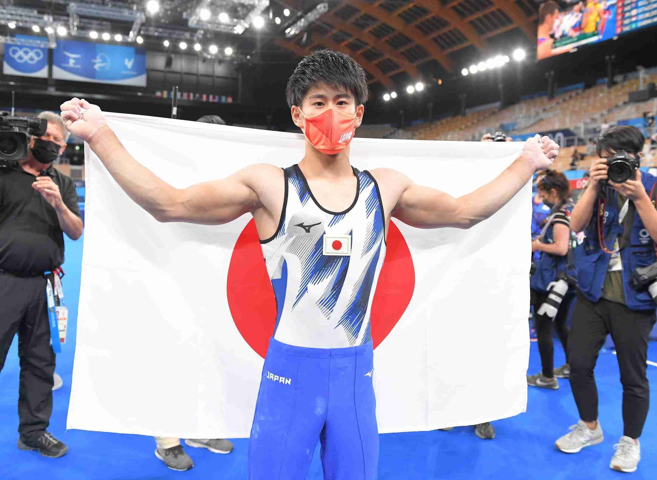 橋本大輝　選手村内で散髪体験　弟分北園にねだられ「可愛い丈琉のお願い。仕方ない」（デイリースポーツ） - Yahoo!ニュース
