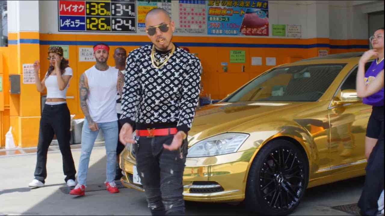 SHO - 型落ちGold Benz (Official Music Video) #POPRICE #POPSUSHI ゴールドベンツ Mercedes-Benz S-Class W221 - YouTube