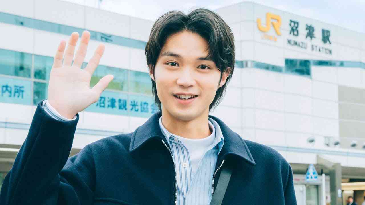 磯村勇斗の彼女目線で“地元デート”！　胸キュンプレゼントも　「三井ショッピングパーク ららぽーと沼津」PRウェブ動画「磯村勇斗くんと地元デートin沼津」が公開 - YouTube