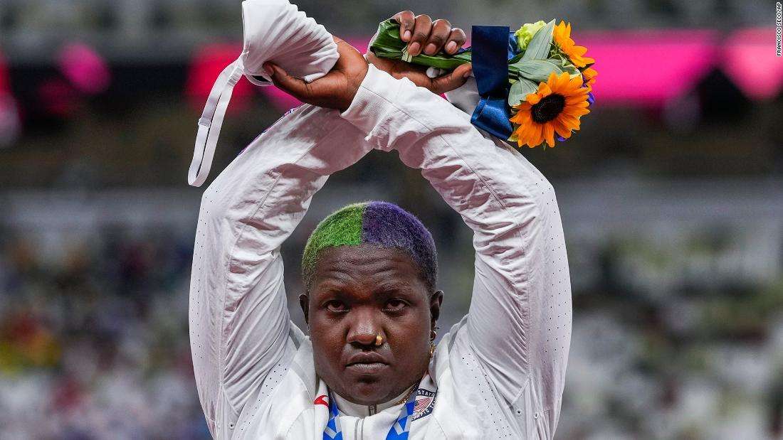 米ソーンダーズ選手、母の死を明かす　ＩＯＣは抗議行動の調査を中止（CNN.co.jp） - Yahoo!ニュース