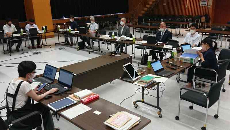 コロナワクチンの健康被害で初救済　29人、因果関係否定できず（毎日新聞） - Yahoo!ニュース