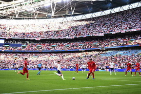 痛いニュース(ﾉ∀`) : 英政府「会場にフルで人入れてサッカー観戦したらどうなるか実験するわ」→6400人感染 　英政府「な？｣ - ライブドアブログ