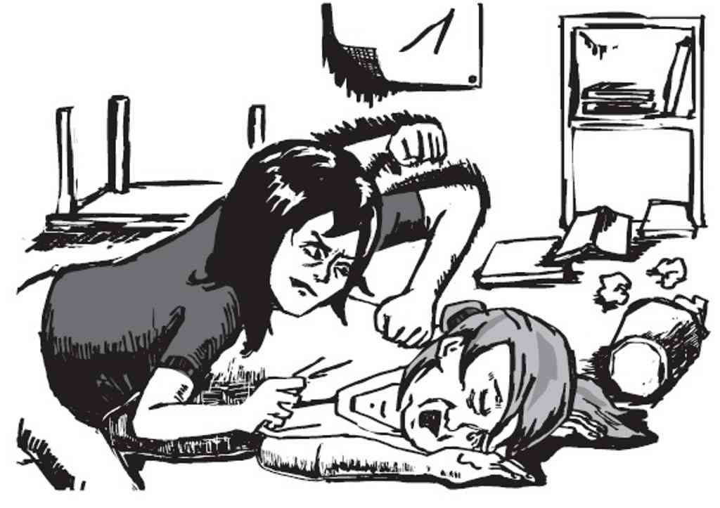 娘から母親へのDV増加、数年で相談は18倍に急増 