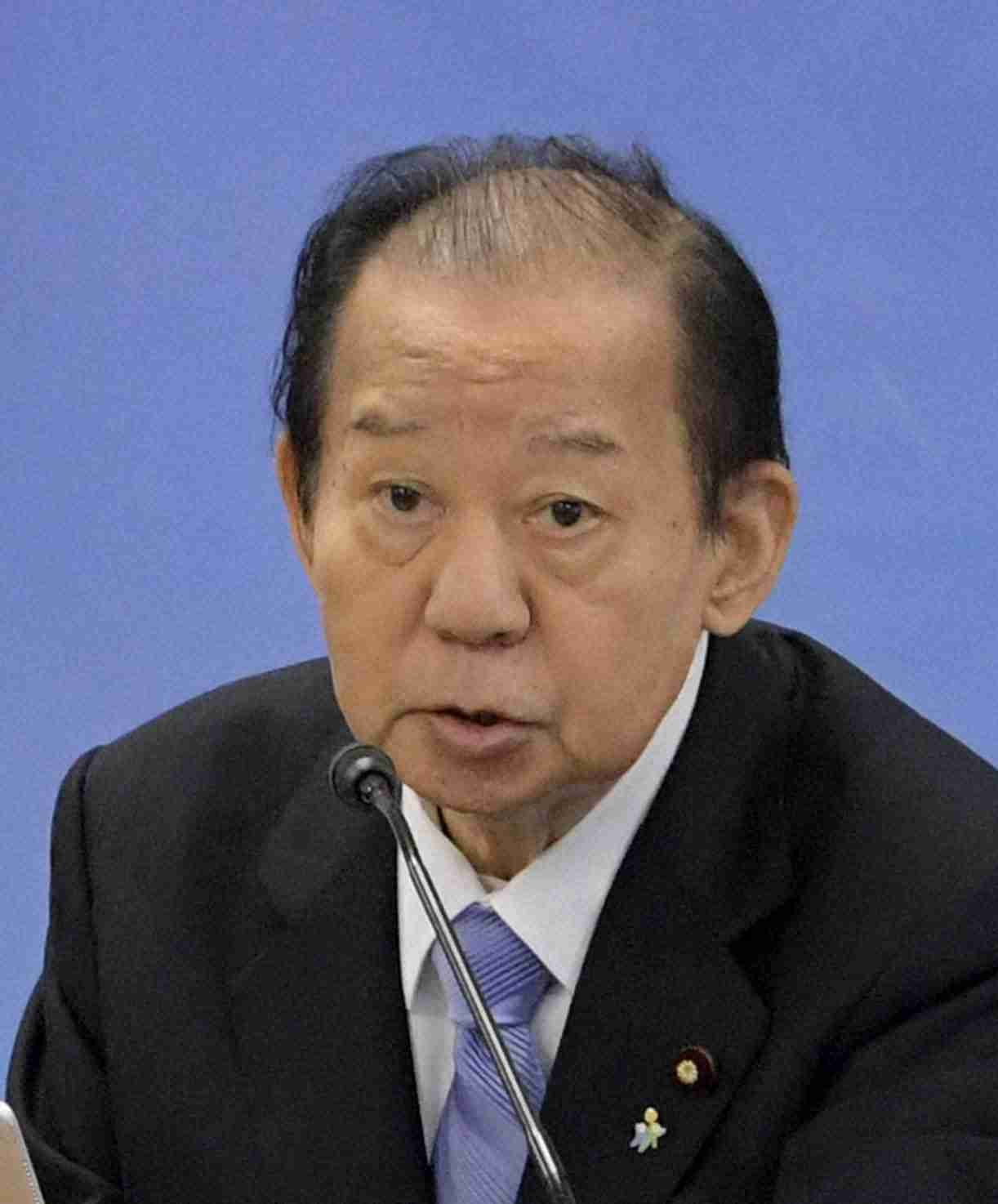 二階氏ら自公幹部が5人で昼食　公明「会食ではない、黙食」（毎日新聞） - Yahoo!ニュース