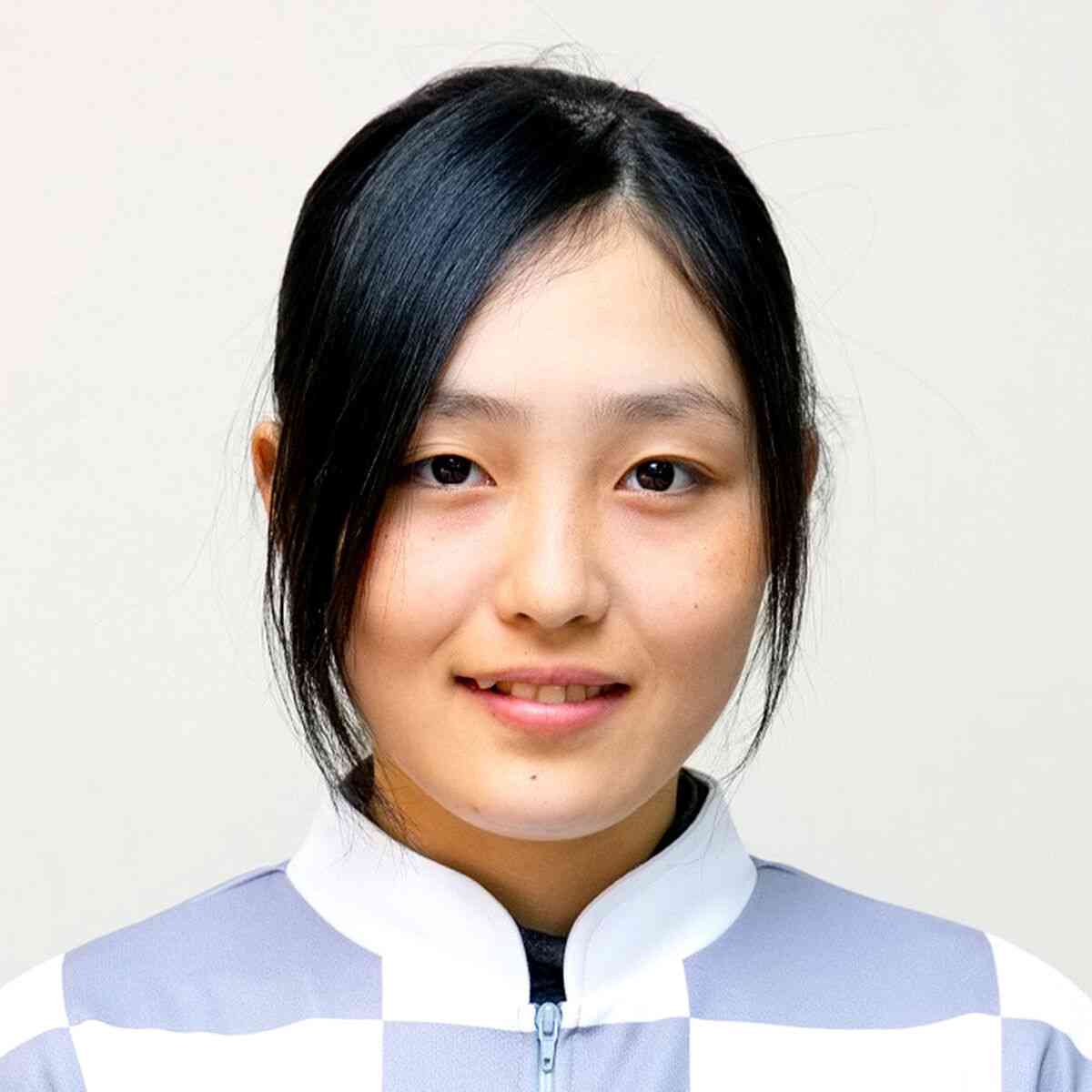 兵庫初の女性騎手・佐々木　新人タイの４４勝目 : スポーツ報知