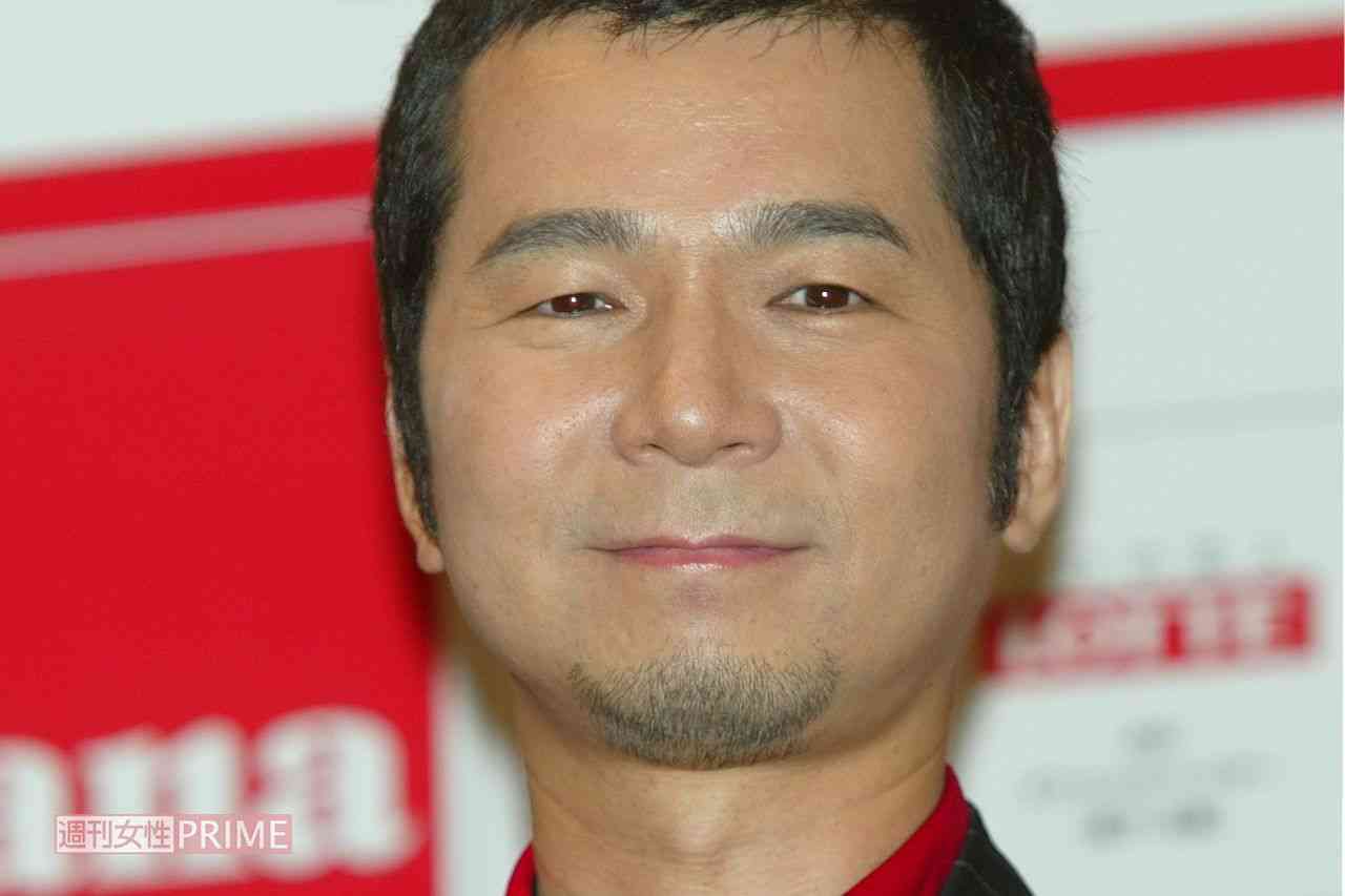 中村正人、沖縄の私邸がホテル化「周辺は墓だらけ」でも予約殺到の理由 | 週刊女性PRIME