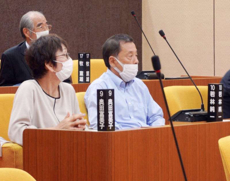 「鼻マスク」で臼杵市議会が辞職勧告可決　市議「強要や圧力と闘う」｜【西日本新聞me】