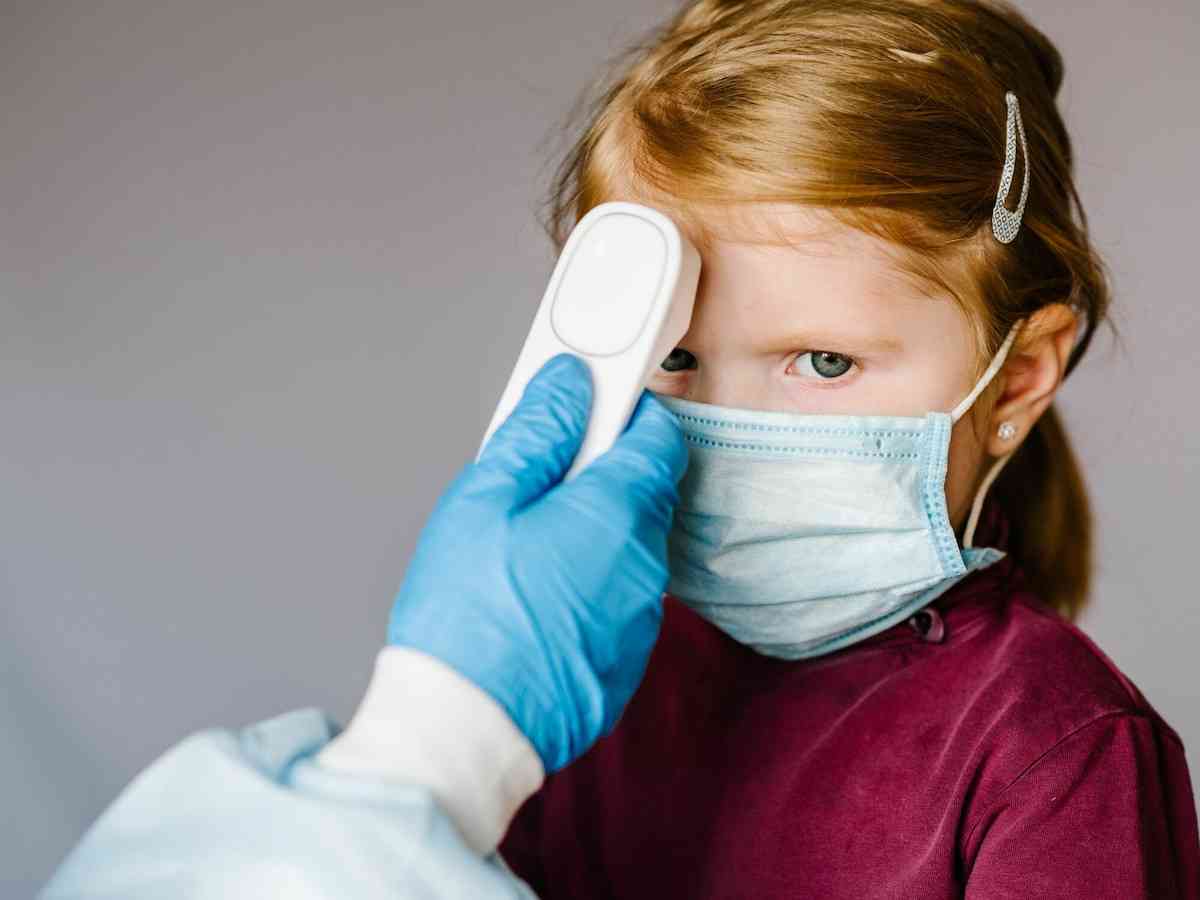 子どもの新型コロナウイルス感染…症状・後遺症リスク・対策法 [子供の病気] All About