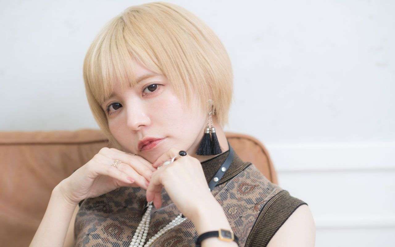 益若つばさ 避妊リング「ミレーナ」“炎上覚悟”で公表のワケ「“はいマウント、承認欲求強め”で片付けられないように」 | 文春オンライン