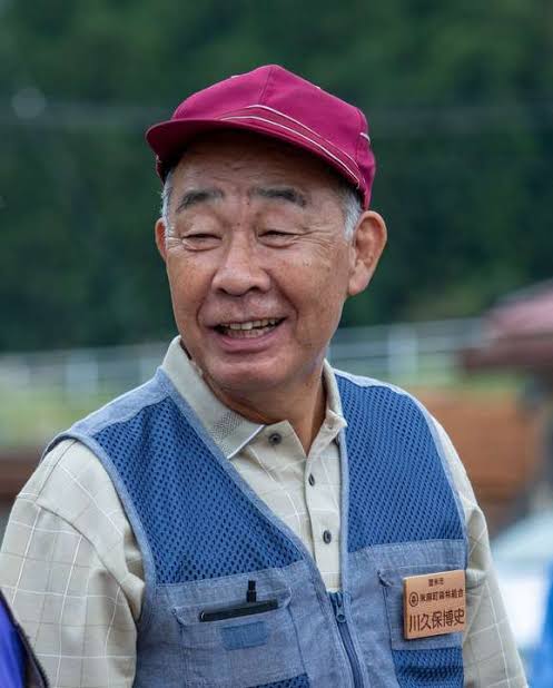 【画像】芸能人の写真で自治会開催【ネタ】