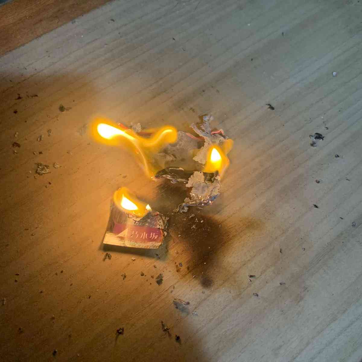 《路上抱擁＆恋人つなぎ写真》乃木坂46・星野みなみが4歳年上通販会社御曹司と熱愛　新宿、阿佐ヶ谷デートで2連泊