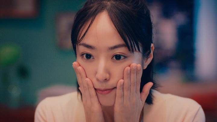 井上真央：歌声をテレビ初披露　パックをする姿やリラックスウエア姿も - 毎日キレイ