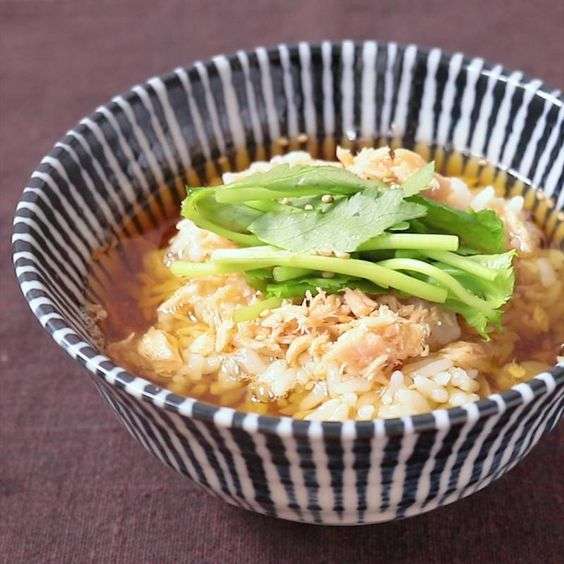 【この時間にか!】お茶漬け雑談・何を乗せたら美味しいと思いますか?