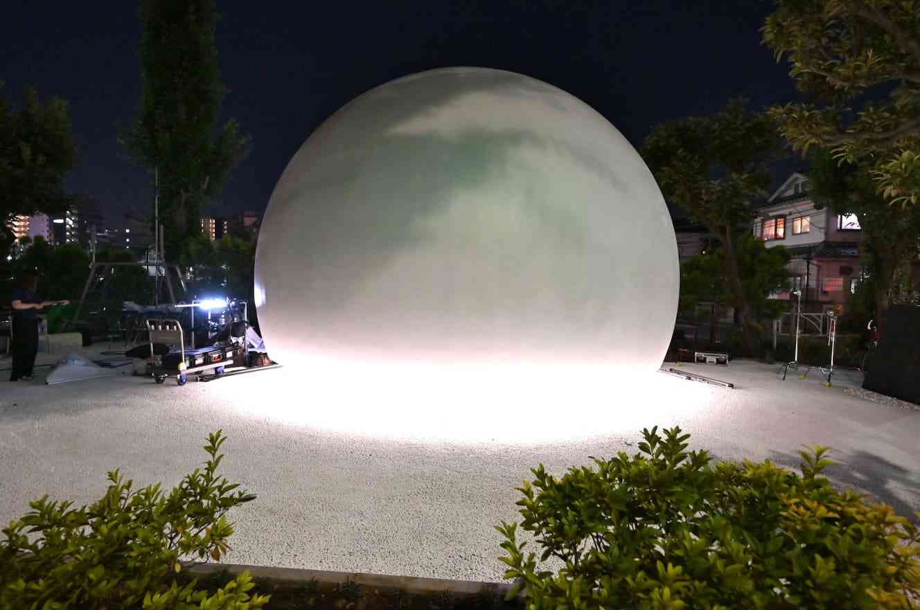 奇抜すぎる…！渋谷区に出現「デザイナーズ公衆トイレ」の使い心地
