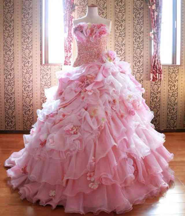 ブリブリなウェディング、カラードレスが見たい